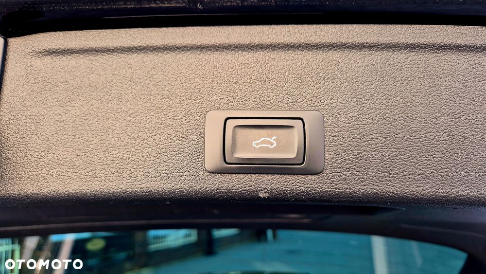 Audi A4 Avant 2.0 TDI S tronic sport - 28