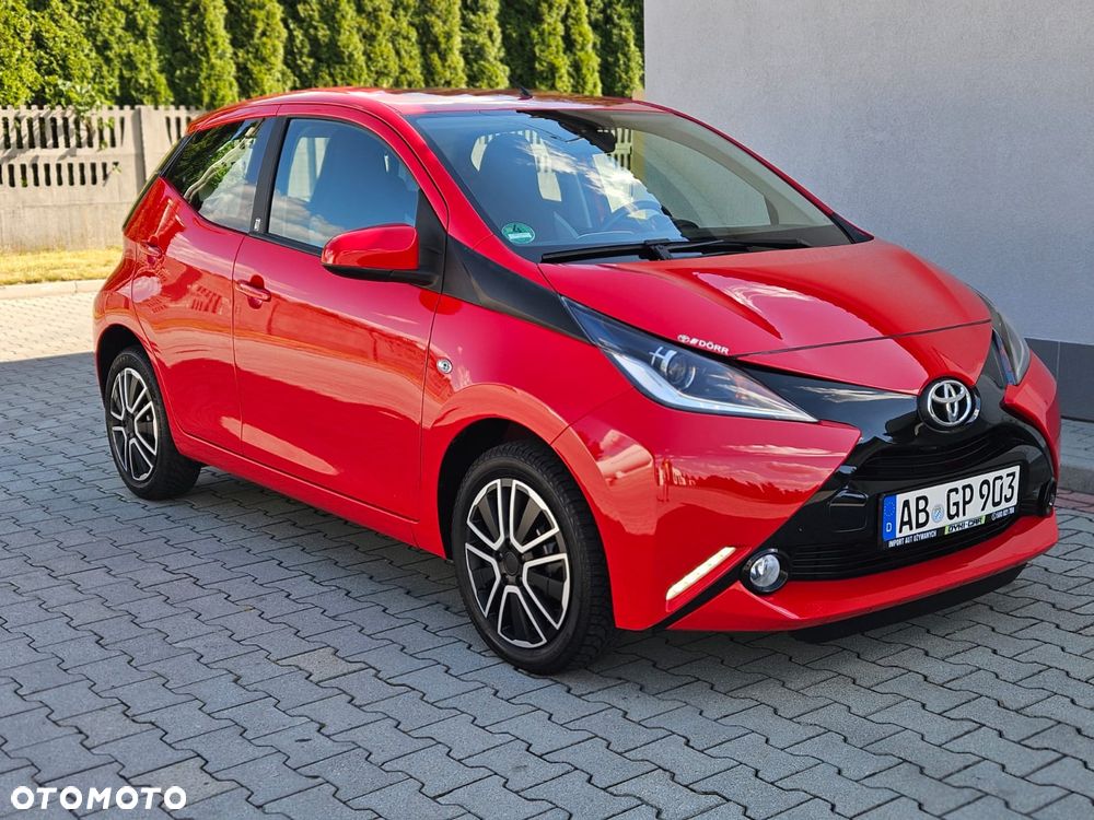 Toyota Aygo x-play Edition S+ - 1