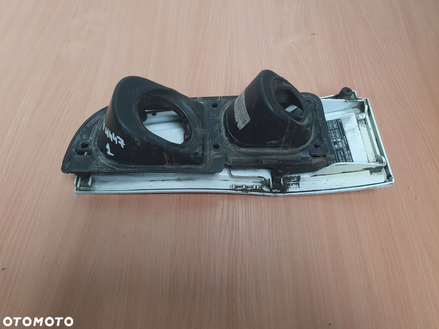 KLAPKA WLEWU PALIWA WLEW ADBLUE MERCEDES VITO W447 - 3