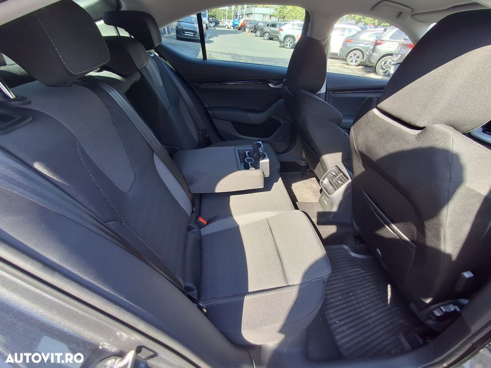 Skoda Octavia 1.5 TSI 150 CP Selection - 12