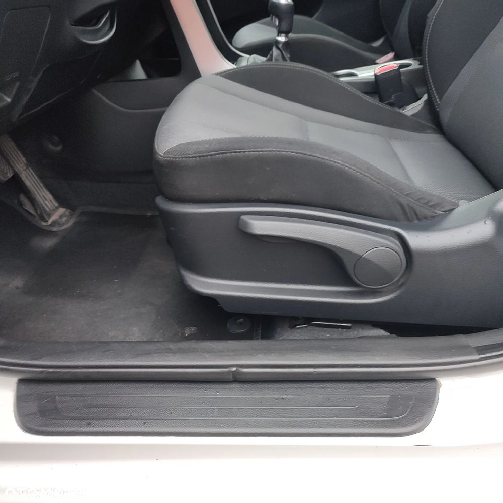 Hyundai i30 1.4 Classic - 11