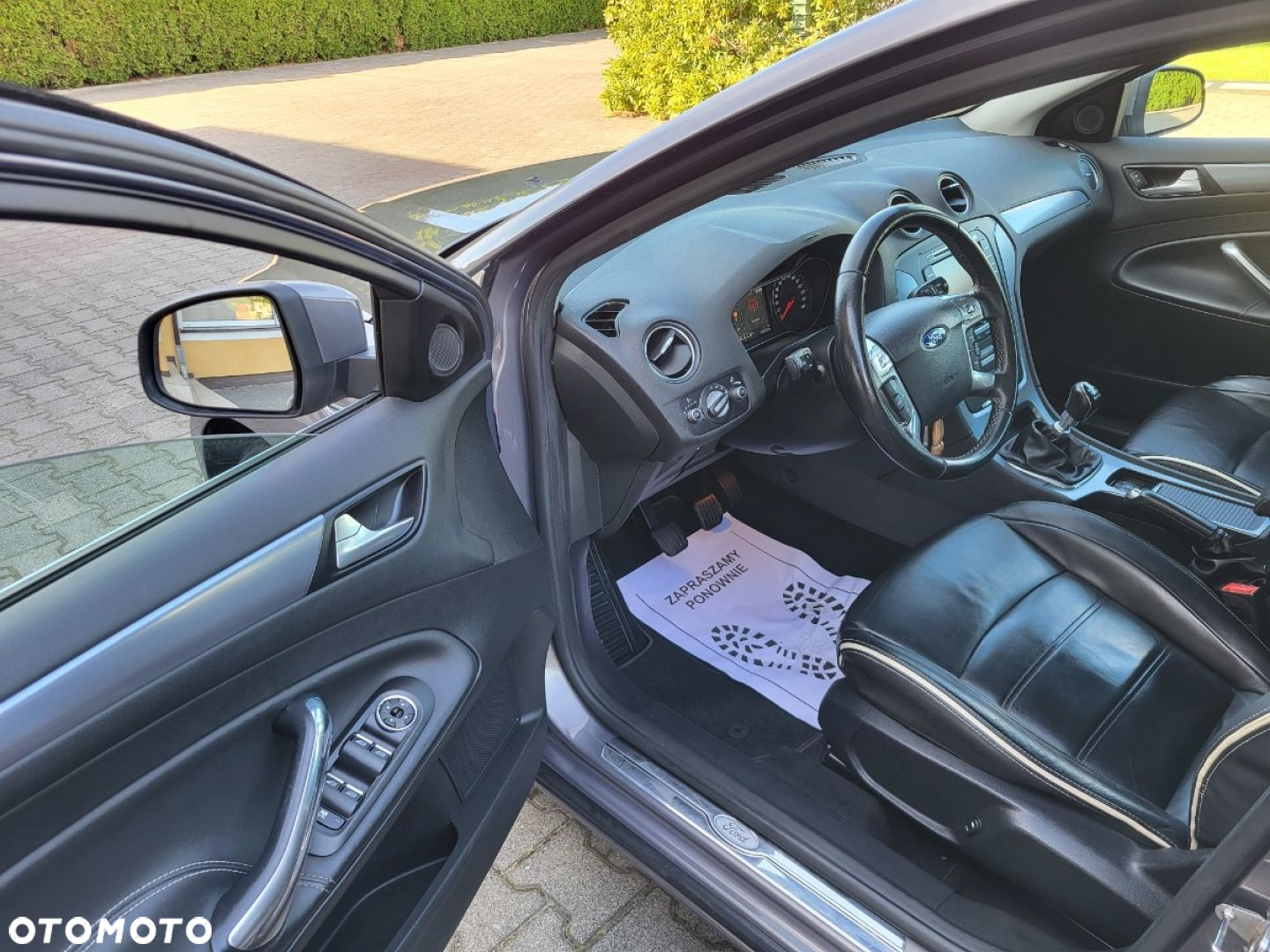 Ford Mondeo - 27