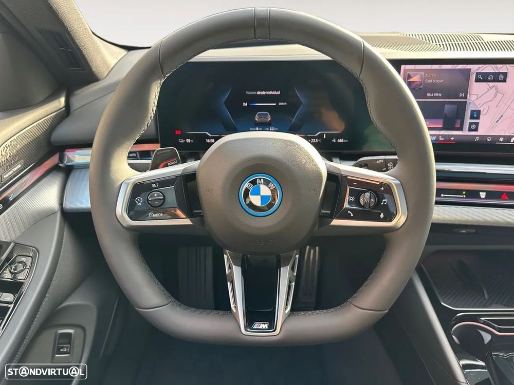 BMW i5 Touring eDrive40 - 12