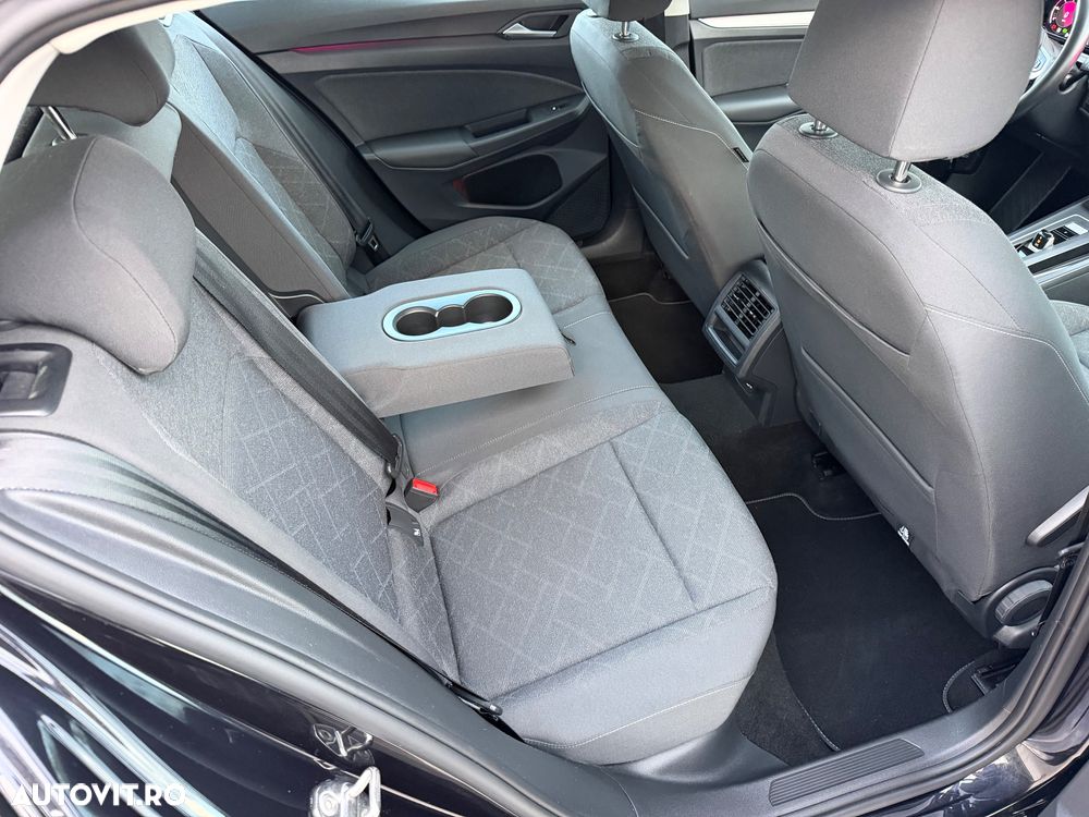 Volkswagen Golf - 16