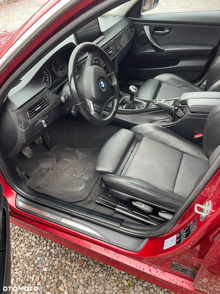 BMW Seria 3 325d - 13