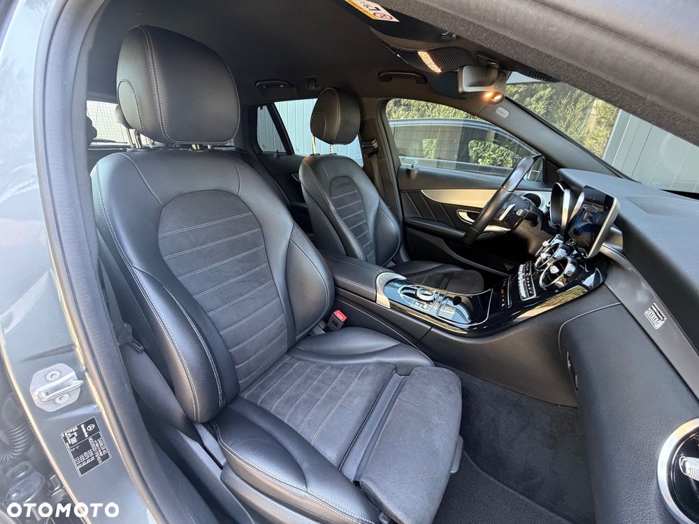 Mercedes-Benz Klasa C 200 d 9G-TRONIC AMG Line - 32