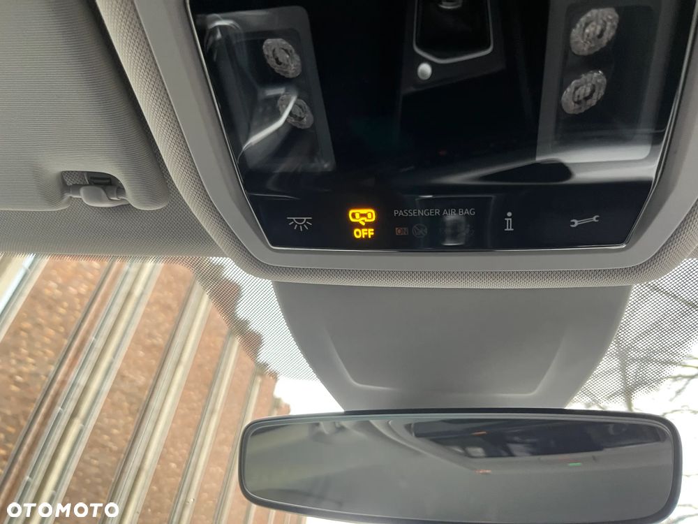 Volkswagen Golf 1.5 TSI EVO United - 15