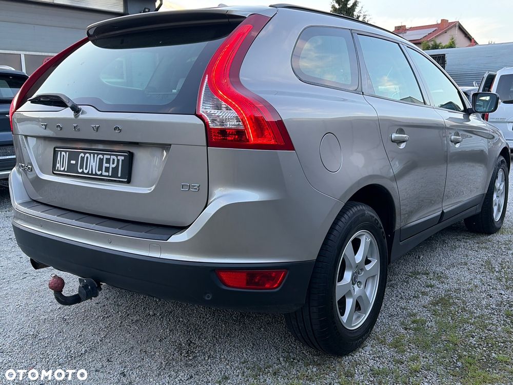 Volvo XC 60 DRIVe Momentum - 13
