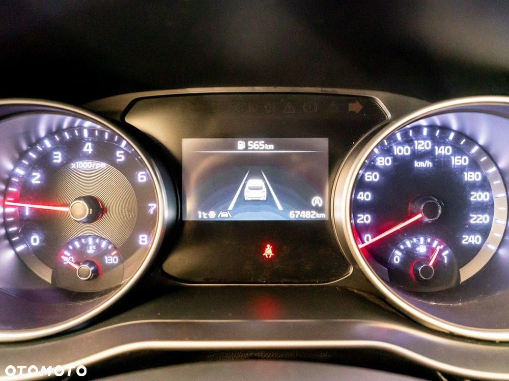 Kia XCeed 1.5 T-GDI M - 13