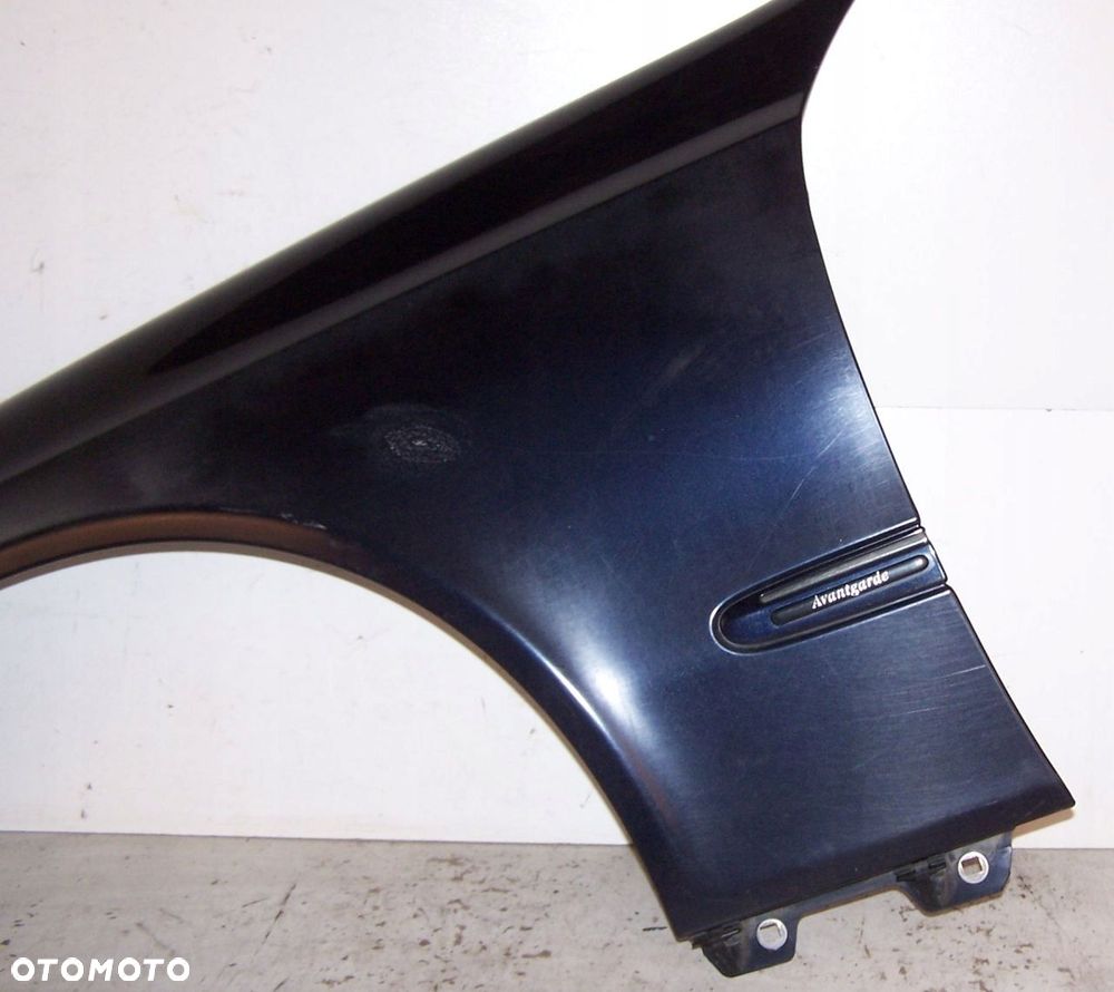 MERCEDES E-KLASA W211 BŁOTNIK PRZEDNI LEWY C359 - 4