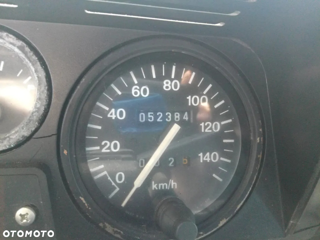 Land Rover Defender - 6