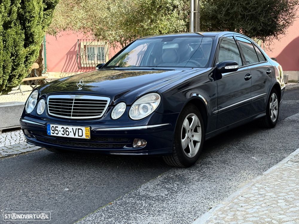 Mercedes-Benz E 220 CDI Avantgarde Aut. - 1