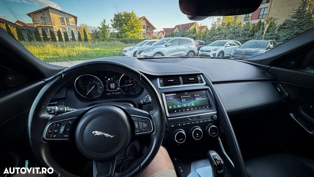 Jaguar E-Pace D180 AWD Aut. R-Dynamic HSE - 13