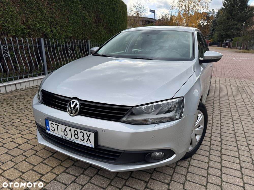 Volkswagen Jetta - 16