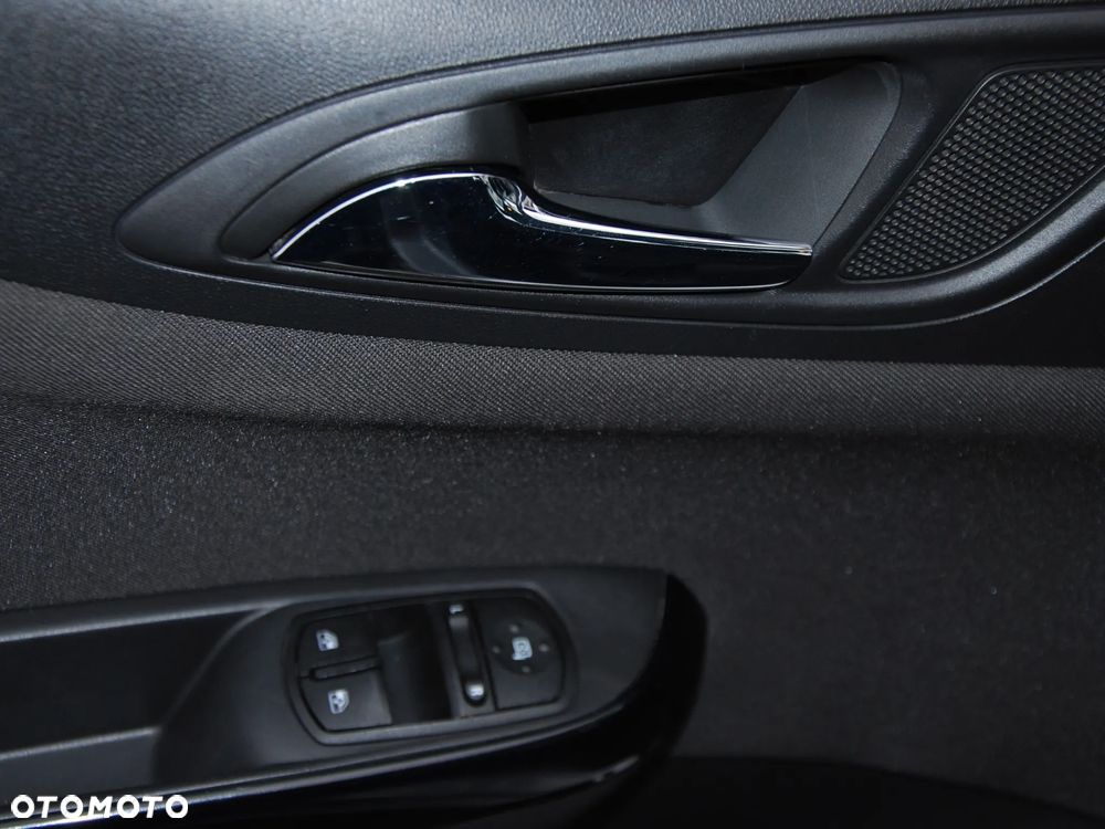 Opel Corsa 1.4 Enjoy - 26