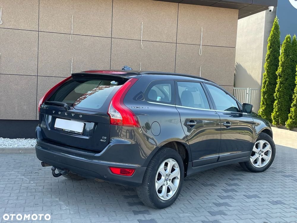 Volvo XC 60 D5 AWD Summum - 8