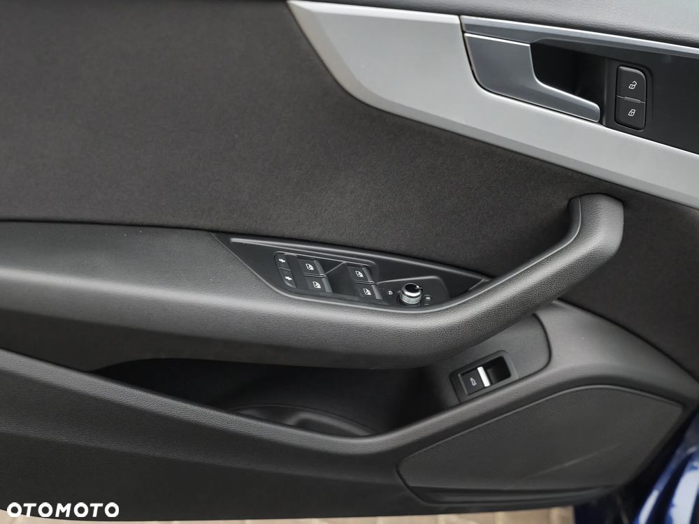 Audi A4 Avant 2.0 TDI S tronic quattro - 16