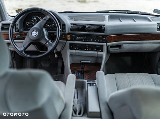 BMW Seria 7 - 11