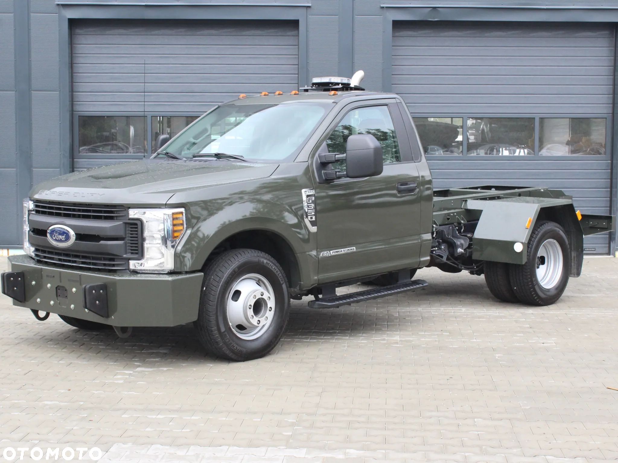 Ford F350 - 1