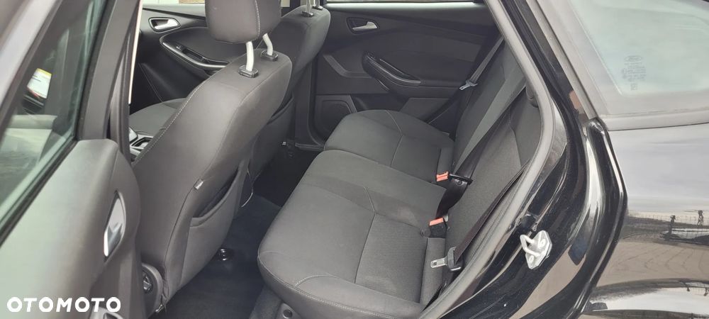 Ford Focus - 22