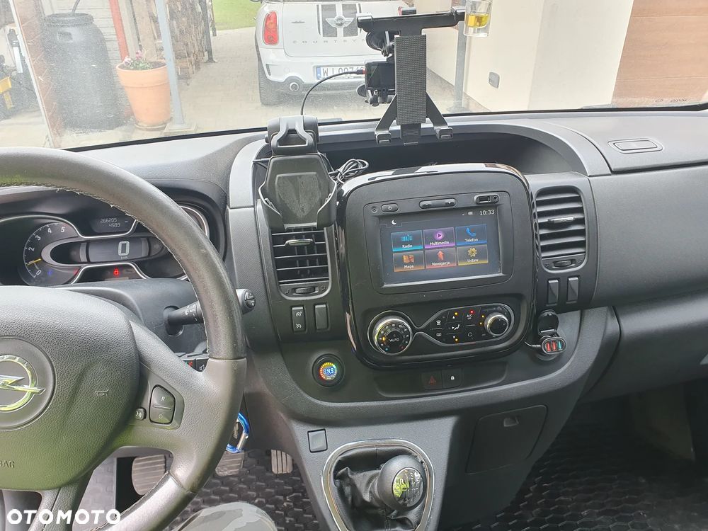 Opel Vivaro - 9