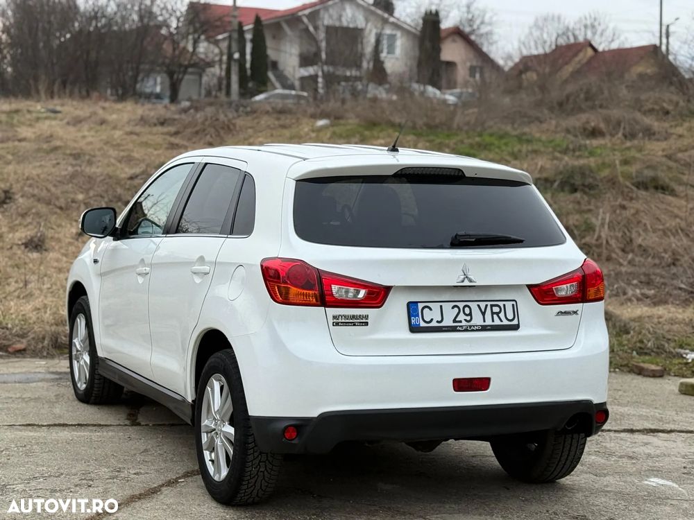 Mitsubishi ASX - 3