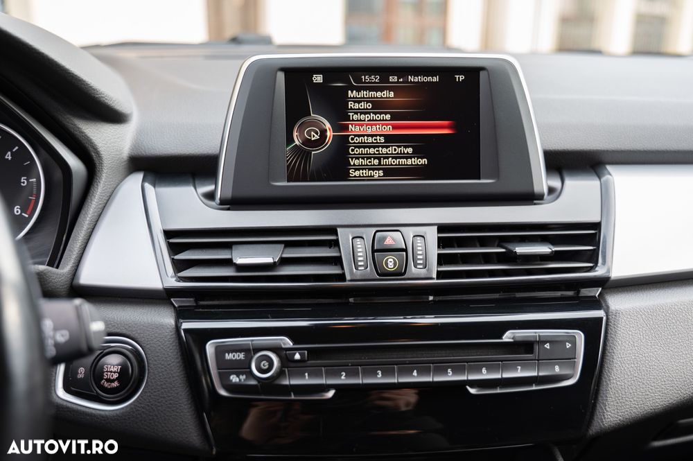 BMW Seria 2 218d Standard - 10