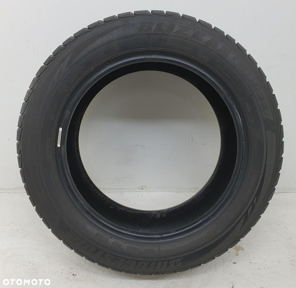 OPONA BRIDGESTONE BLIZZAK LM-32 205/55/R16 1SZT 8MM - 3