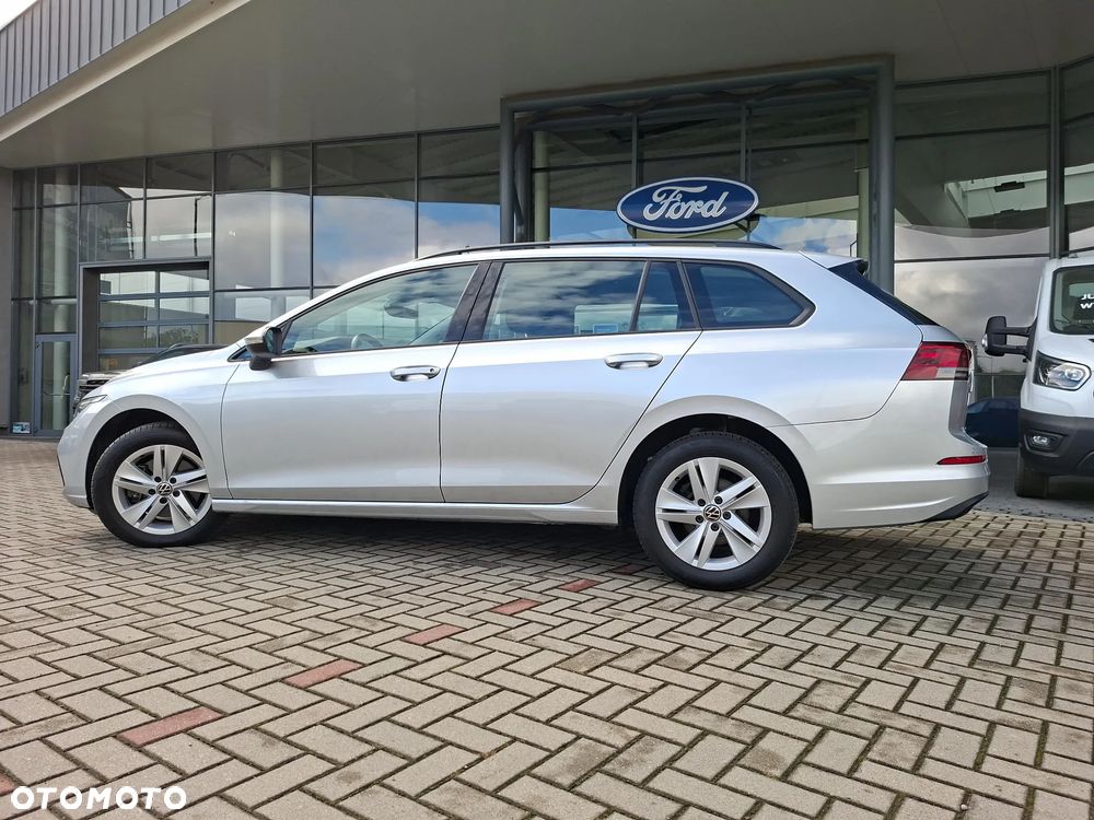 Volkswagen Golf VIII 2.0 TDI Life Plus - 10