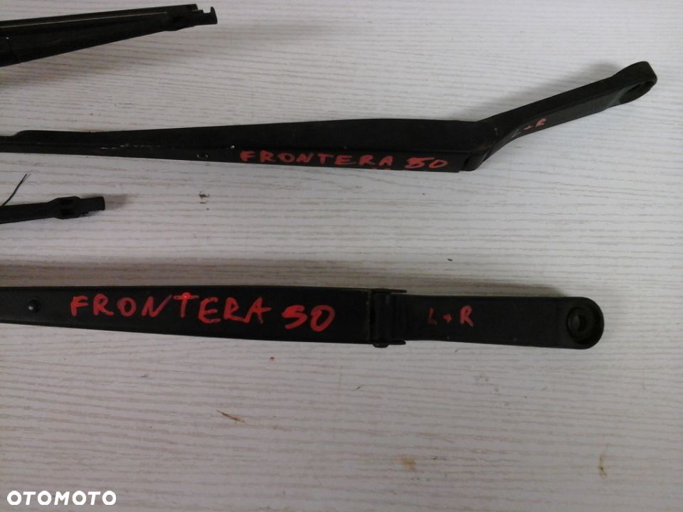 RAMIE WYCIERACZKI OPEL FRONTERA B - 3