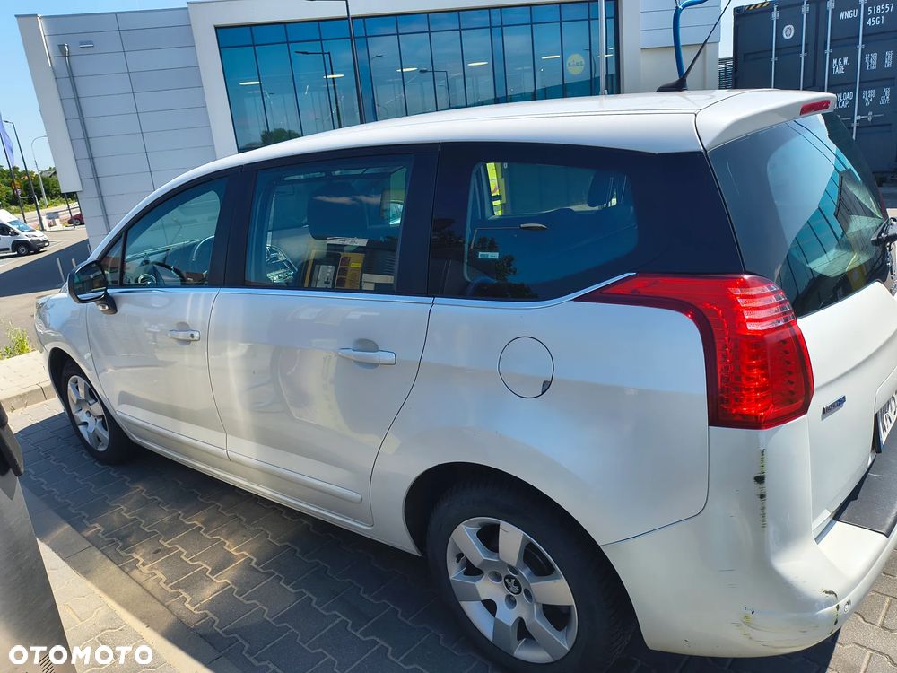 Peugeot 5008 HDI 150 Active - 4