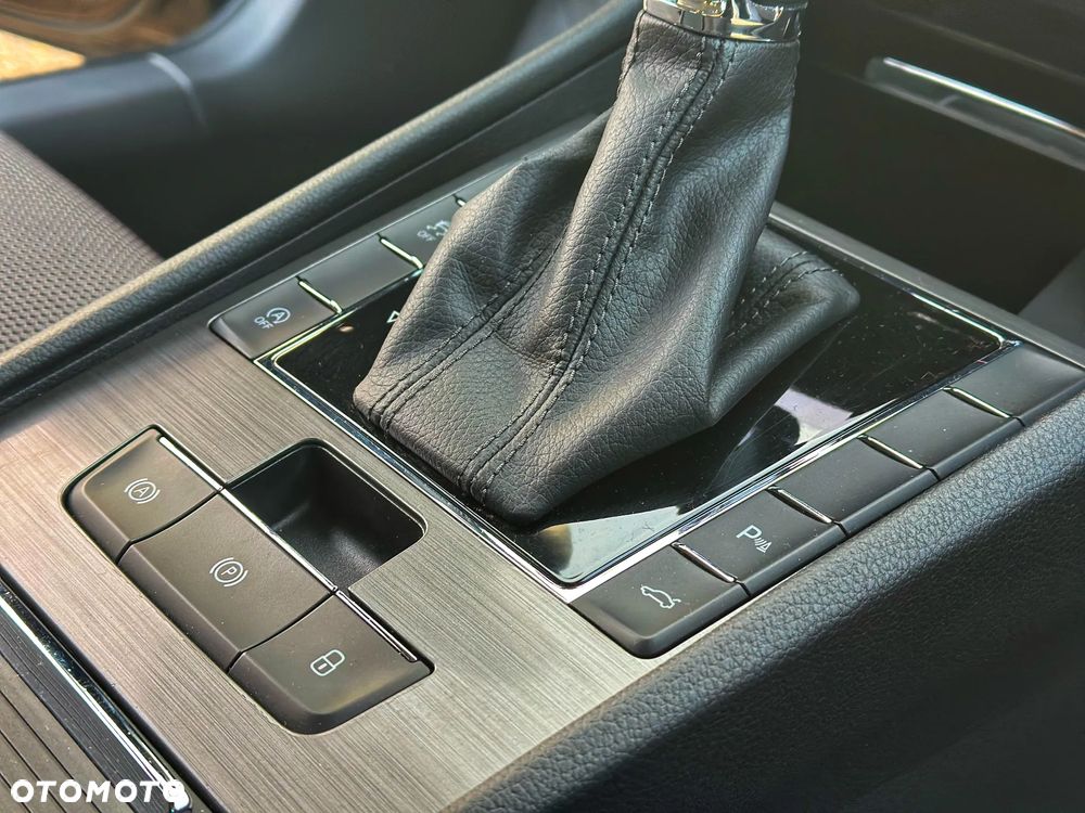 Skoda Superb 2.0 TDI SCR Style DSG - 17