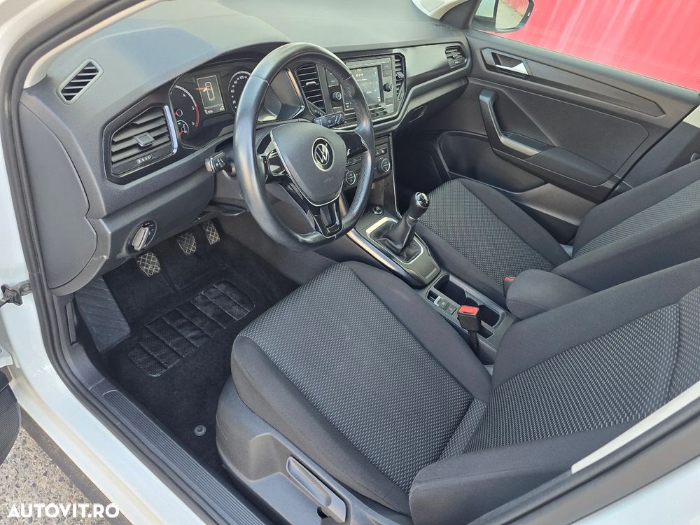 Volkswagen T-ROC 1.6 TDI Base - 12