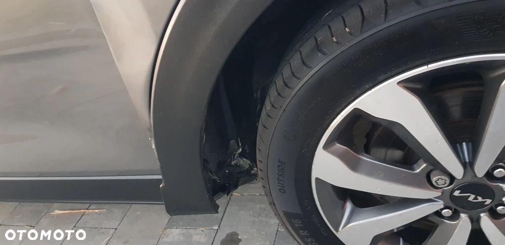 Kia Stonic 1.0 T-GDI 100 OPF DCT7 Vision - 37