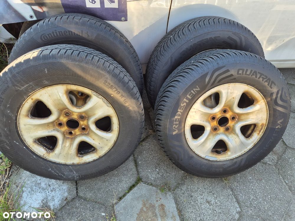 Suzuki Grand Vitara 2.4 De Luxe - 28