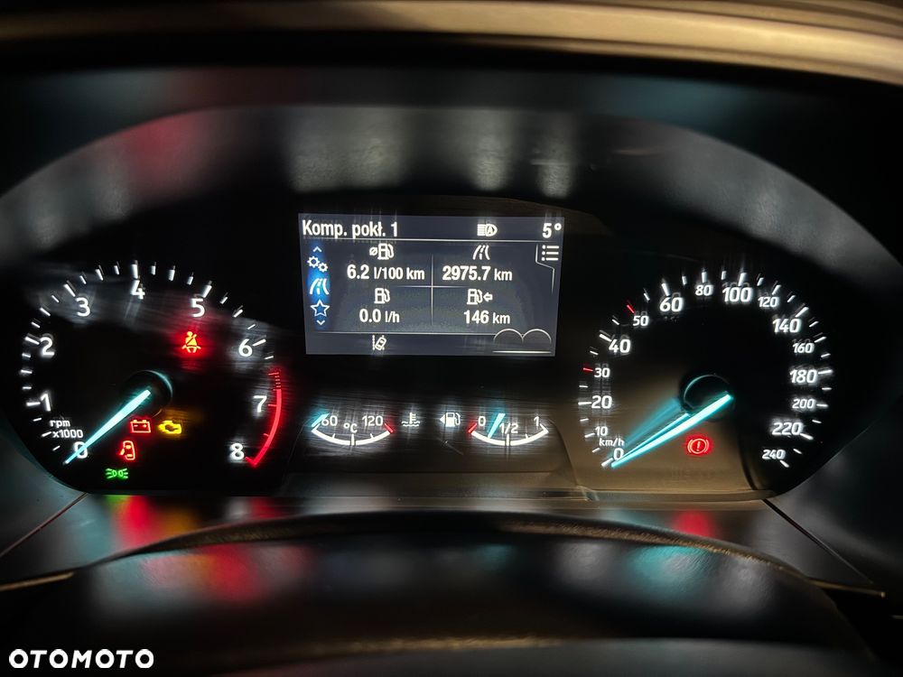 Ford Focus 1.0 EcoBoost mHEV ST-Line - 39