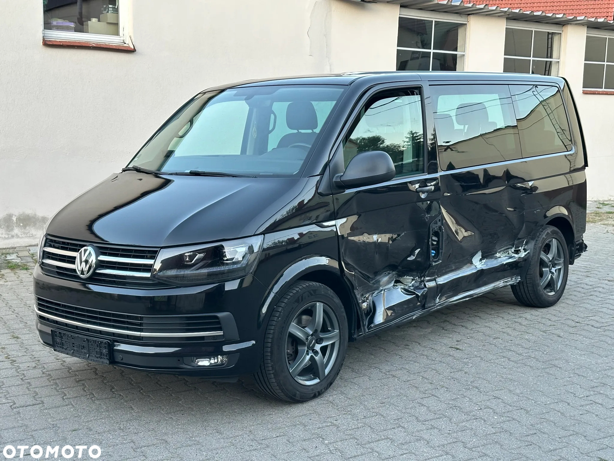 Volkswagen Multivan - 2