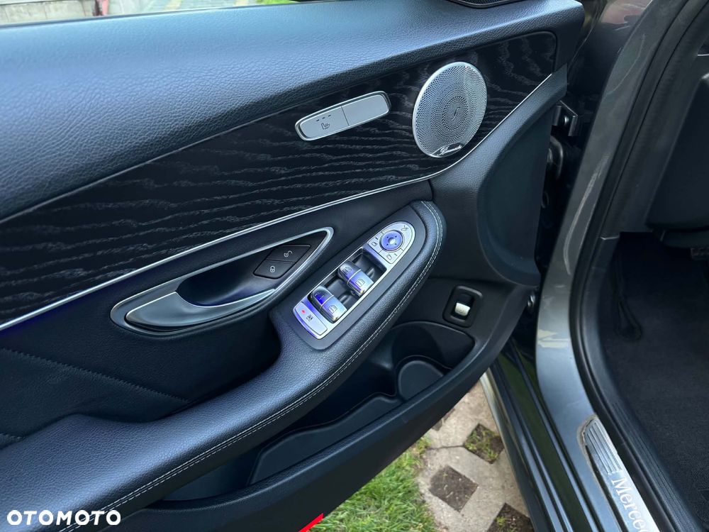 Mercedes-Benz Klasa C 200 9G-TRONIC - 29