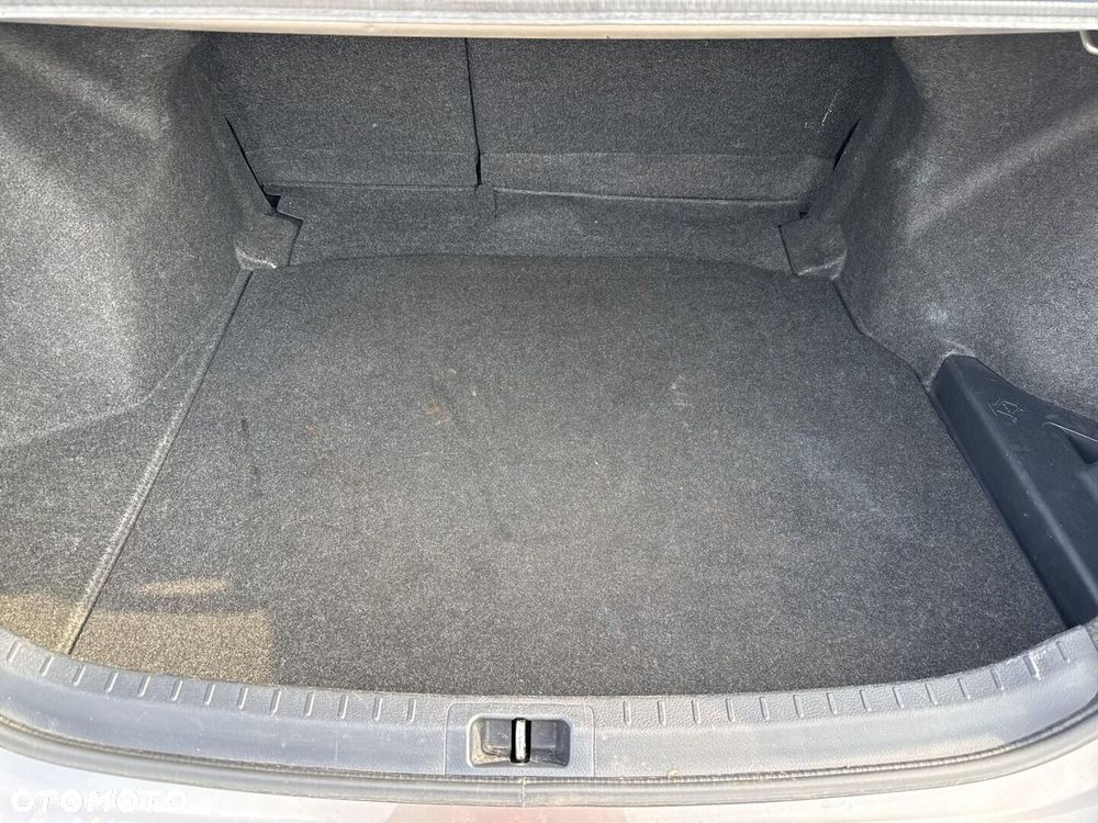 Toyota Corolla 1.33 Active EU6 - 22