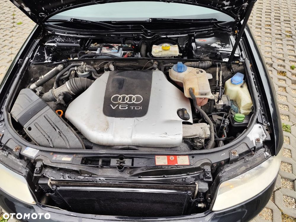 Audi A4 Avant 2.5 TDI Multitronic - 24