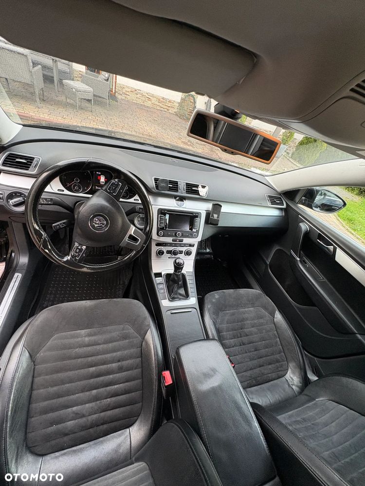 Volkswagen Passat 2.0 TDI 4Mot Highline - 6