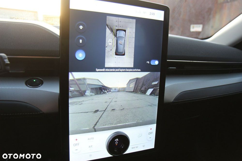 Ford Mustang Mach-E - 26