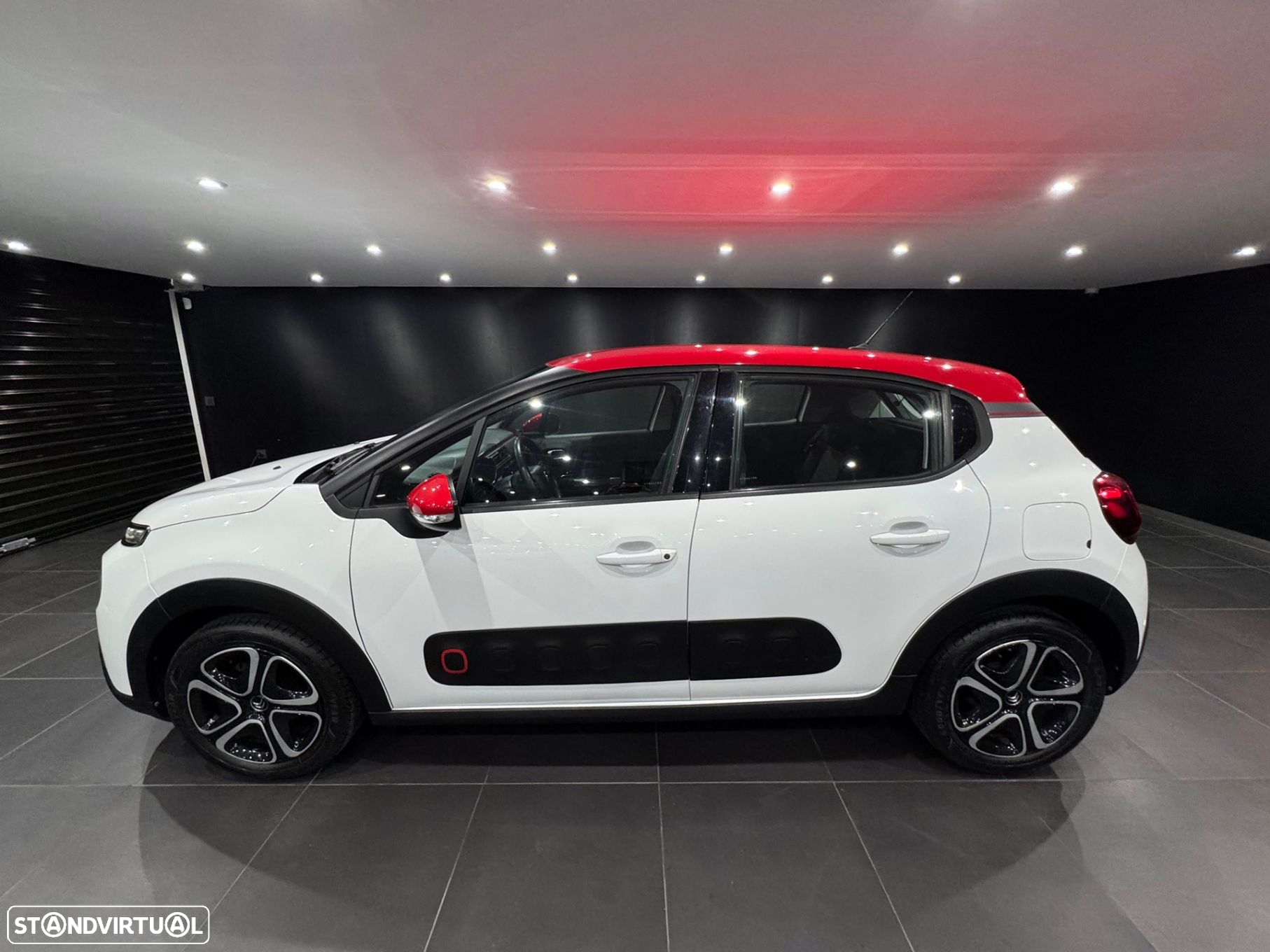 Citroën C3 1.2 PureTech Shine - 4