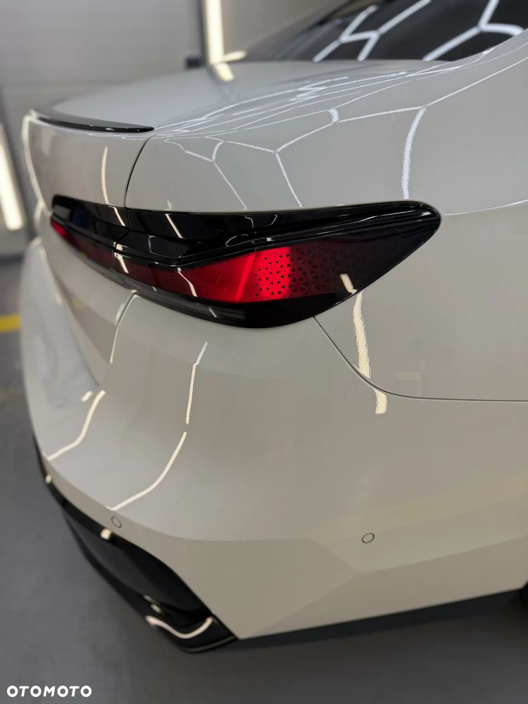 BMW Seria 7 740d xDrive mHEV sport - 19