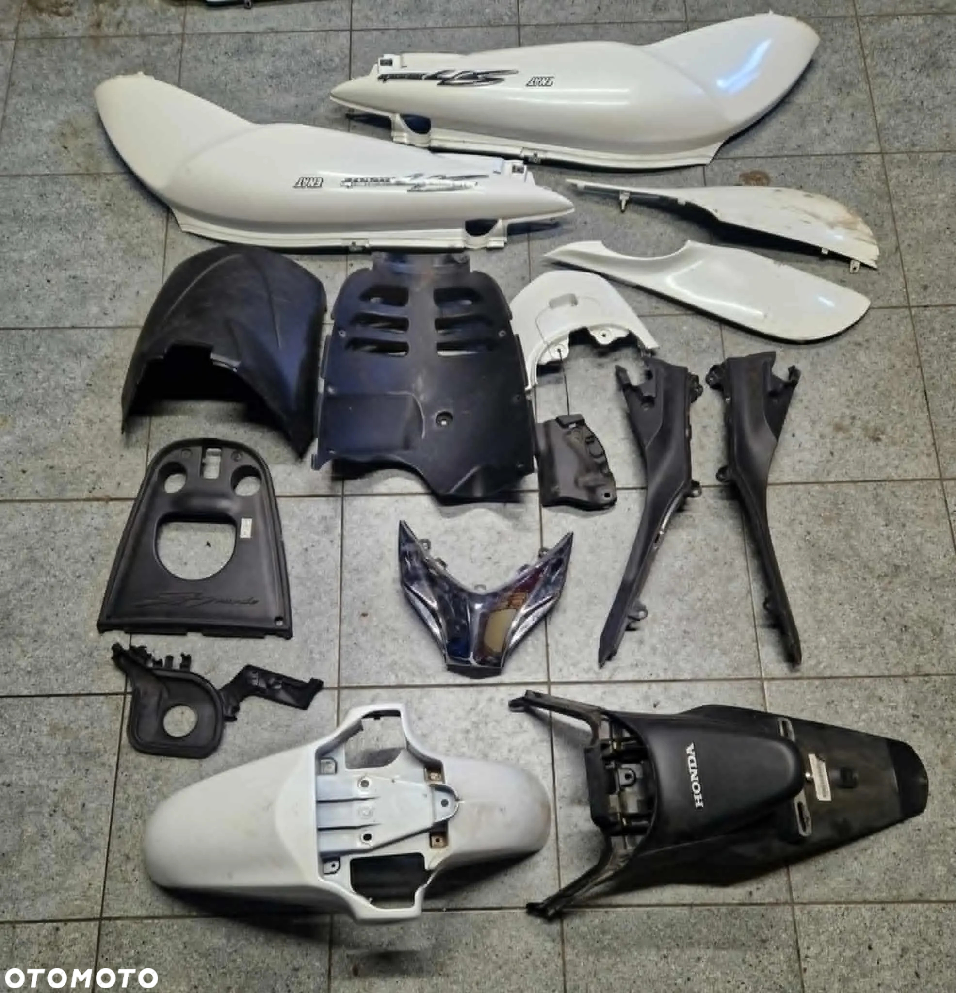 Silnik plastiki koła osprzęt Honda SH125 - 25