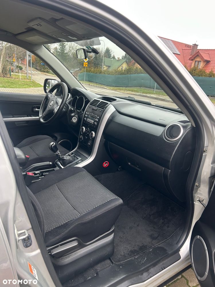 Suzuki Grand Vitara 1.9 DDiS Comfort DPF - 6