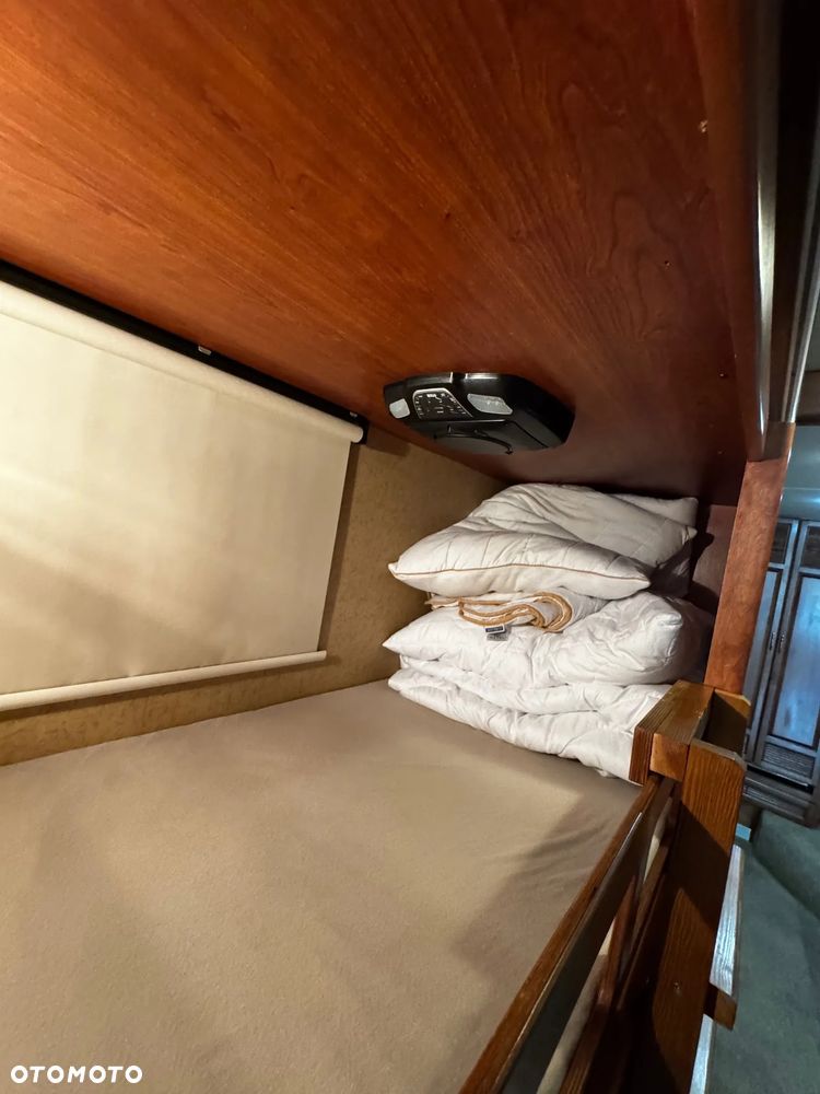 Inny Holiday Rambler Neptune 40 PBT - 18