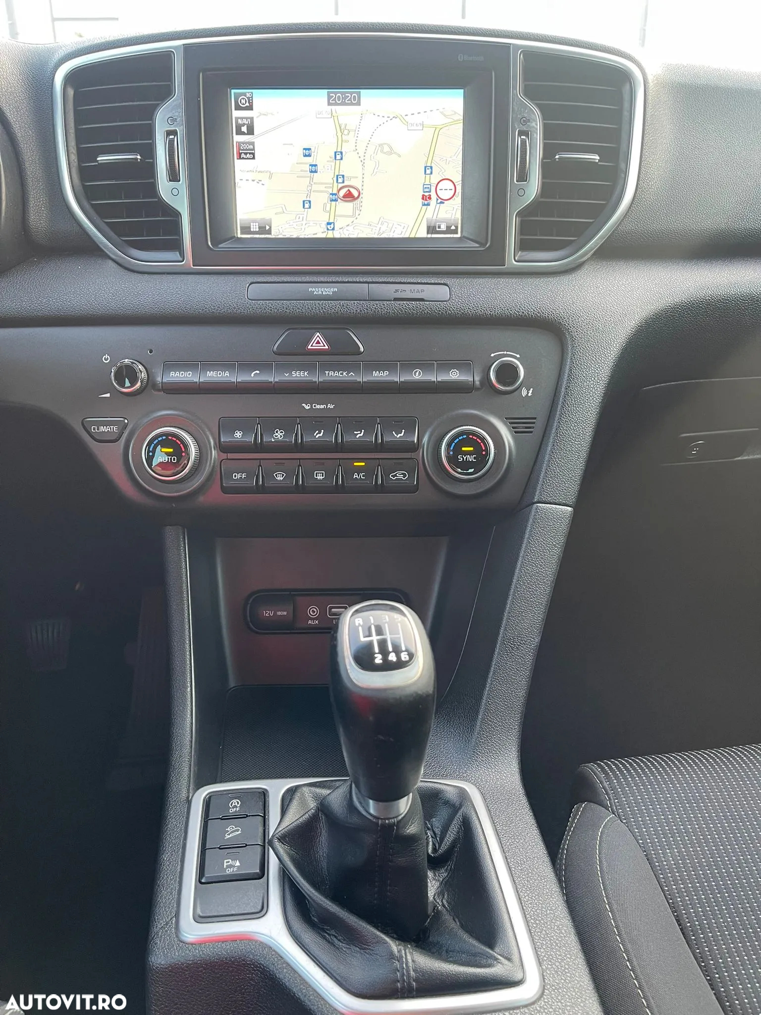 Kia Sportage 1.7 CRDI 2WD Dream-Team Edition - 22