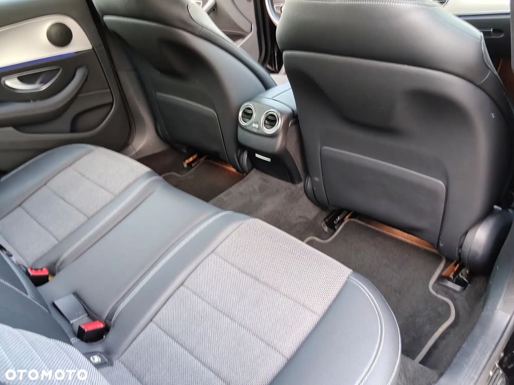 Mercedes-Benz Klasa E 200 9G-TRONIC Avantgarde - 19