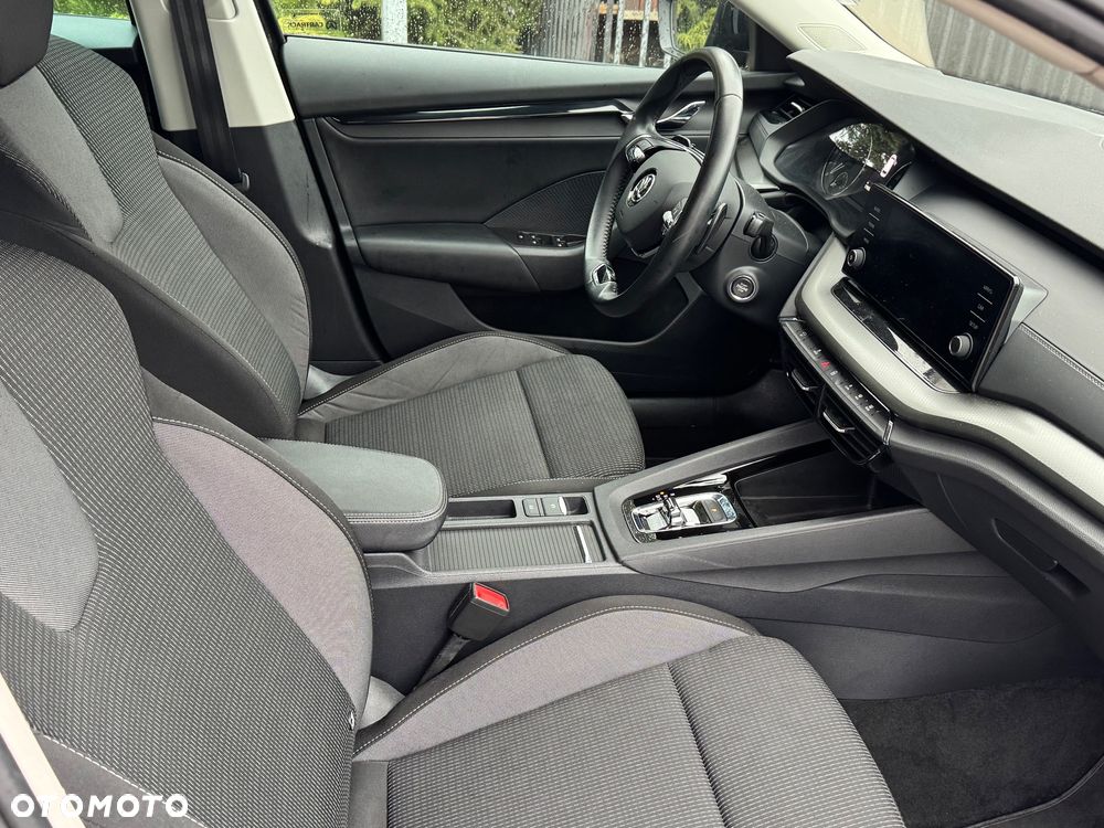 Skoda Octavia 2.0 TDI Business DSG - 21